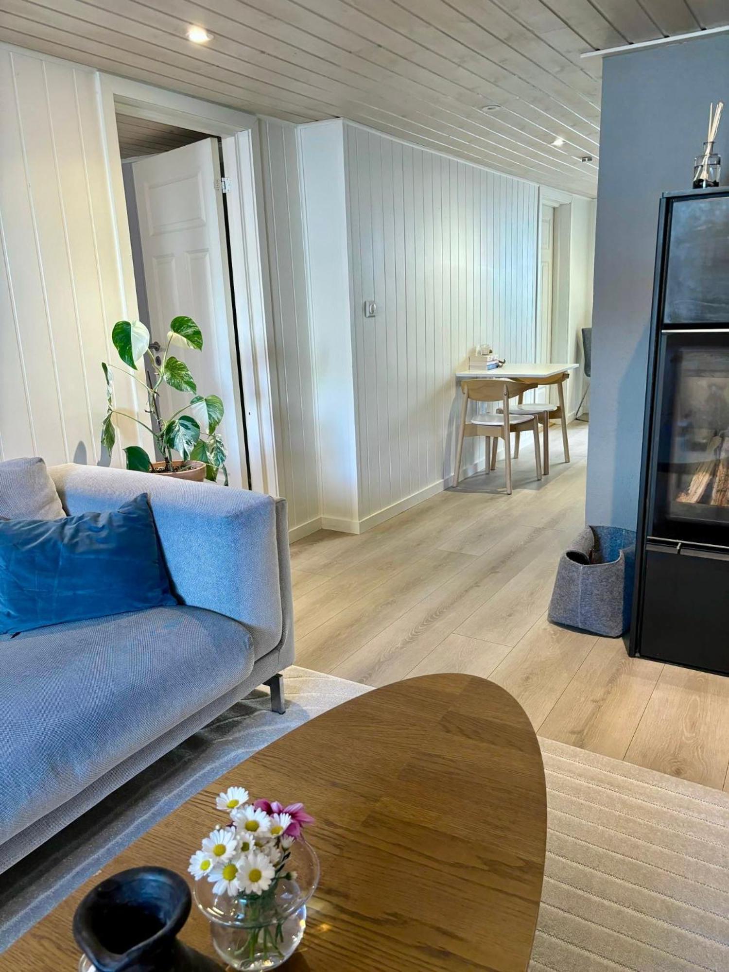Down Town Apartment With Outside Area In Villa Kristiansand Exteriör bild